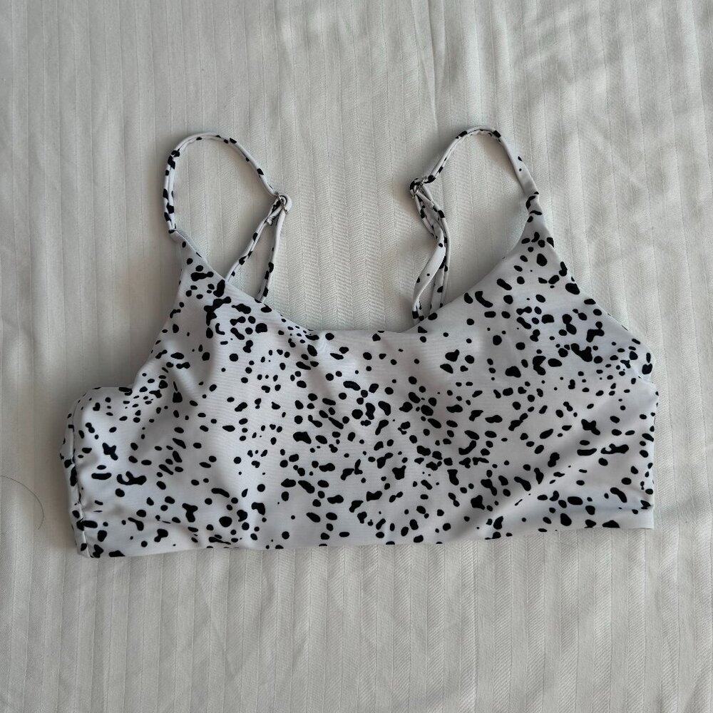 BLACK AND WHITE PATTERNED BIKINI TOP SIZE SMALL